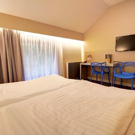 Bed and Breakfast Auto Port Przytoczna Nowa Niedrzwica Exterior foto